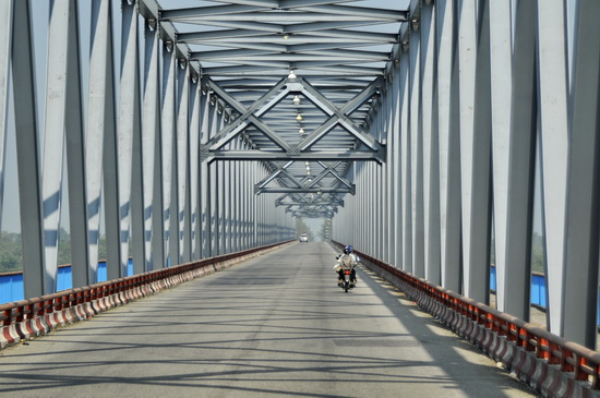 The road to Pathein
