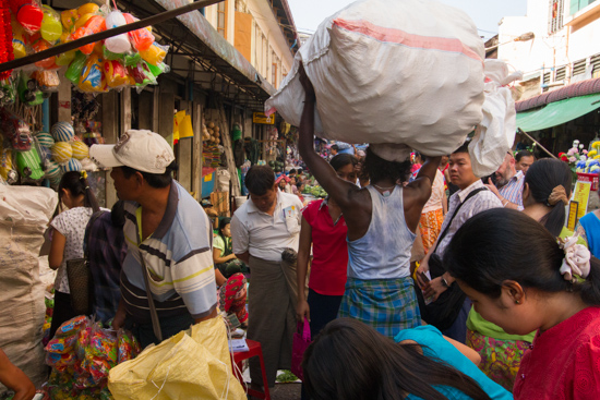 Kan Ze Dan Market rises head and shoulders above the rest.