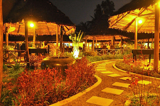 Intimate and welcoming, Tangram Garden can't help making you feel special.