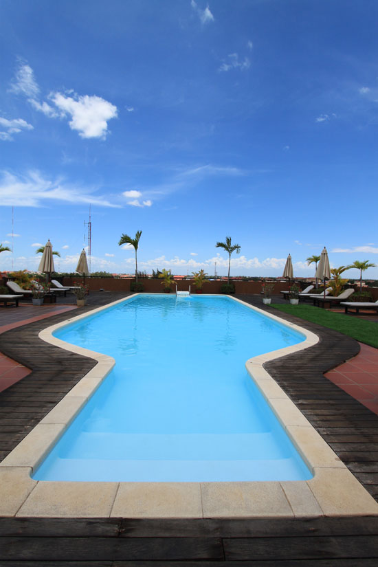 Hit the roof's pool. Hit the roof's pool