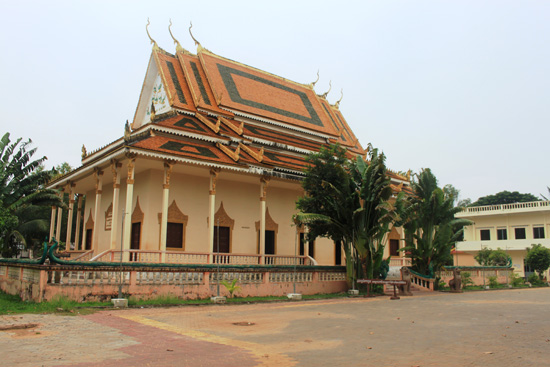 Modern pagoda built on Killing Fields
