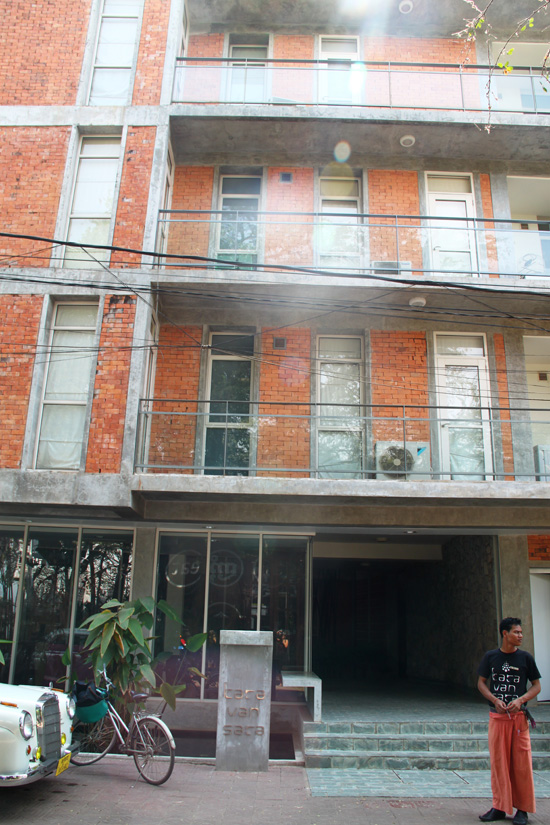 Sister property Karavansara Residence doesn't look related.
