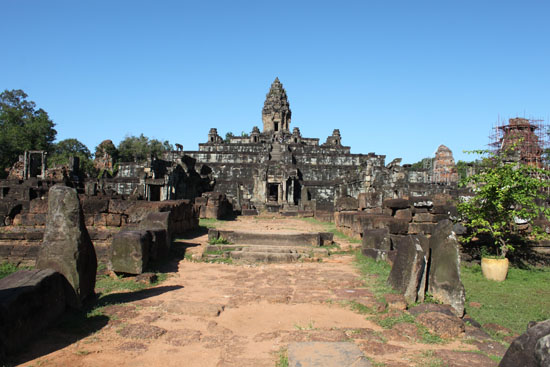 Temple-mountain.