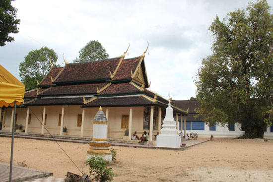 Wat Athvea pagoda.