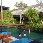 Ideal for practising underwater headstands.