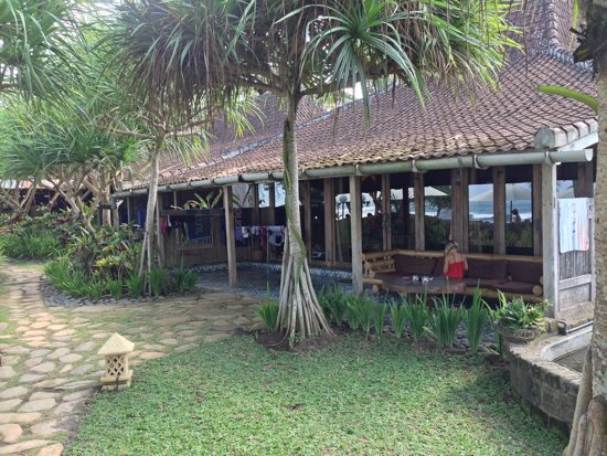 Smaller rooms overlooking the lawn and beach beyond.