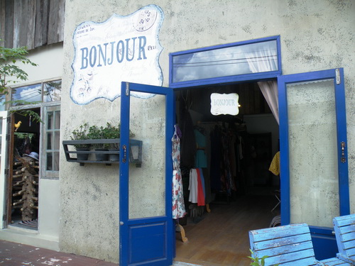bonjour boutique_fisherman's village