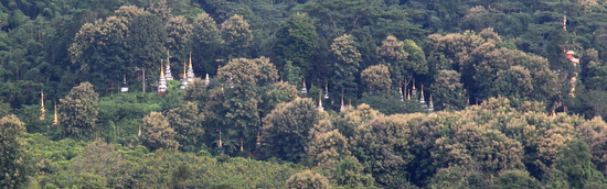 Magical Burmese stupas by the score Magical Burmese stupas by the score