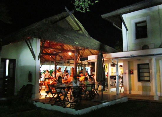 night time cafe