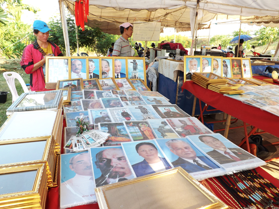 Revered leaders for home decor.