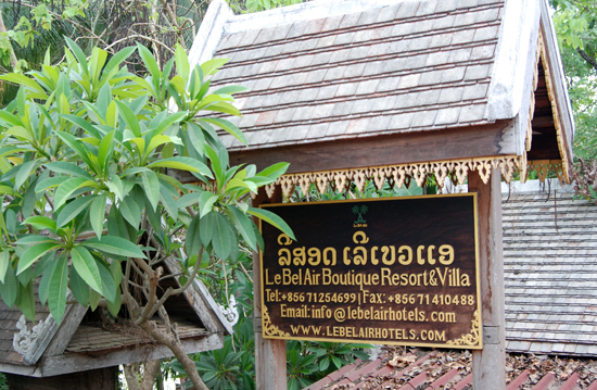 Hotel entrance, beside the old bridge.