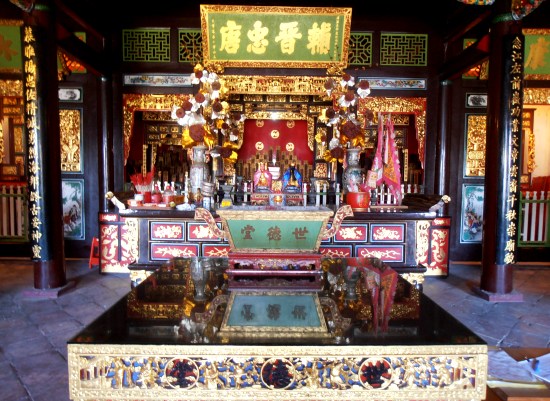 The main altar at the Cheah Kongsi.