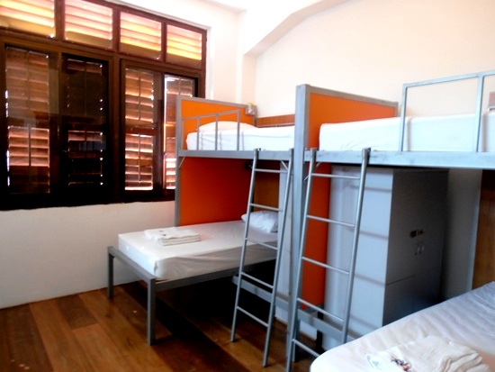 Made-to-measure super-single bunks: perfect for the tall Caucasian traveller.