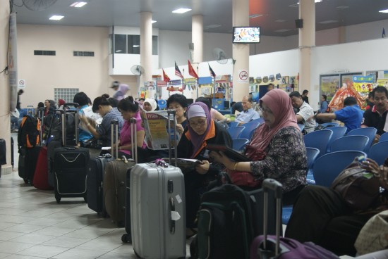 The Kuala Kedah waiting masses.
