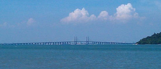 Even if Penang Bridge isn't quite as long as some sources boast, it still provides a real sense of having 'arrived' on the island.