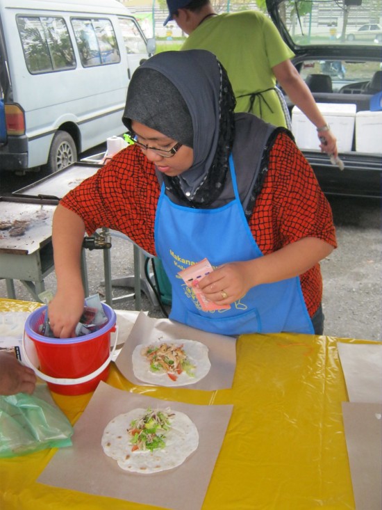 Get your tasty treats at the Ramadan markets.