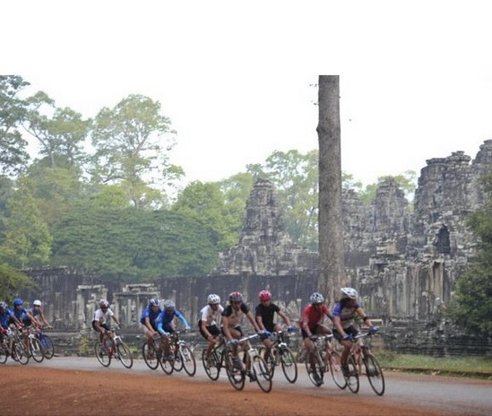 Routes past temples, forest, villages and the odd monkey or two ...