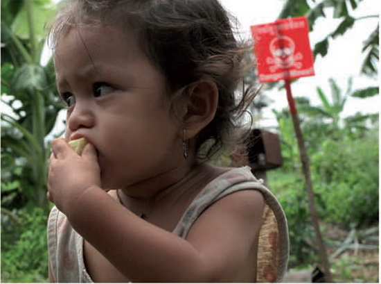 "Halo Trust - Mine Clearance", Cambodia - Try Sophal