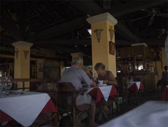 Le Grand Café, a classy example of French/Cambodia architecture