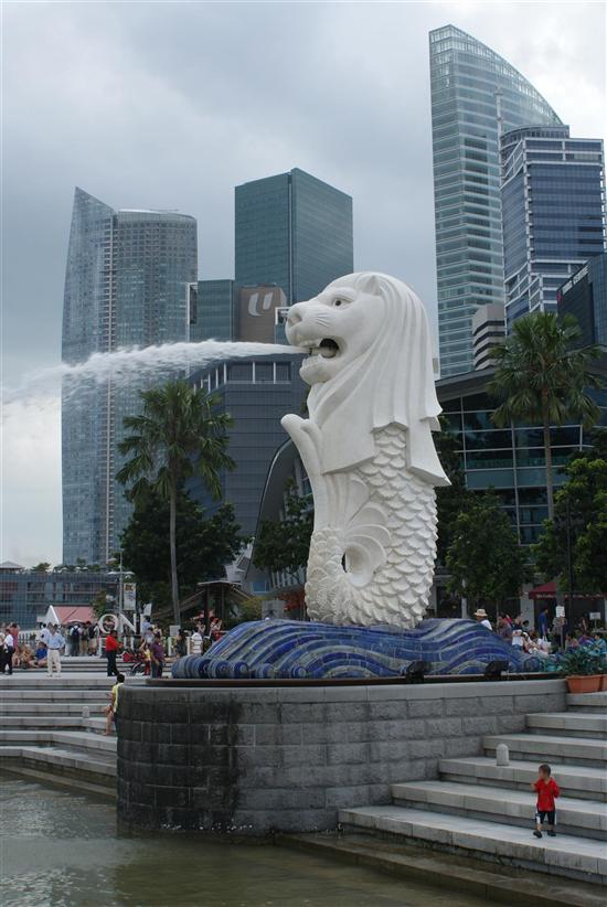 Learn the story behind landmarks like the Merlion.
