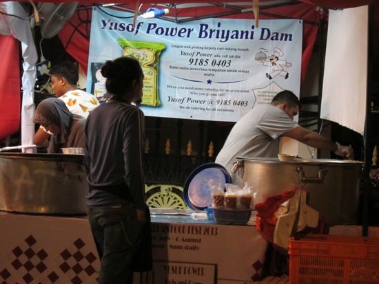 Briyani, a filling rice-based dish made with spices and meat is a common dish for Iftar. Briyani, a filling rice-based dish made with spices and meat is a common dish for Iftar.