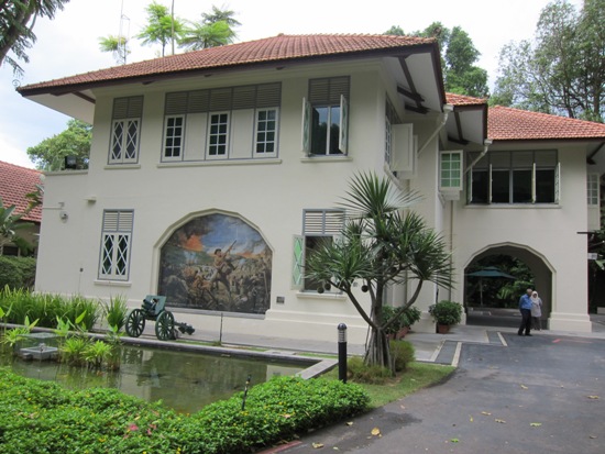 Reflections at Bukit Chandu is housed in a charming colonial bungalow, the last remaining in this area.