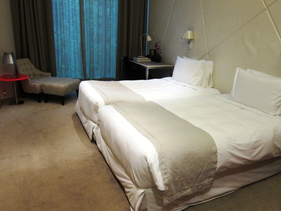 An executive room in klapsons, which is the lowest level of luxury available.