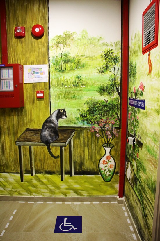 Pandas and birds in the room - and now a cat. It's a real Noah's Ark at Hotel Clover The Arts!