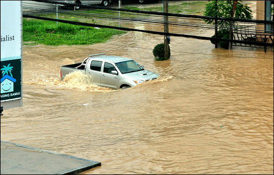 Samui floods