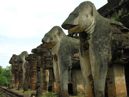 These beasts of burden have been holding up tons of stone for 700 years! These beasts of burden have been holding up tons of stone for 700 years!