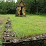An eerie stone meditation hut at Wat Khao Phra Bat Noi