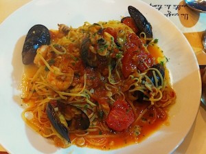 Frutti di mari -- oh yes, I'm still hungry.