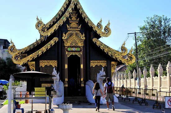 Wat Inthakhin Saduemuang