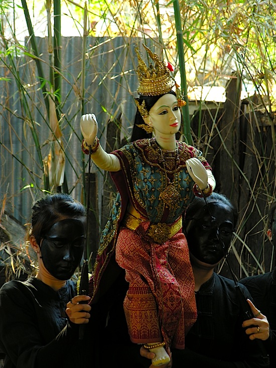 Dancing with Sita (of the Ramayana) at Khlong Bang Luang.