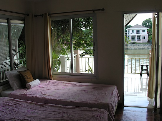 Beds with a view at Ban Bua 2.