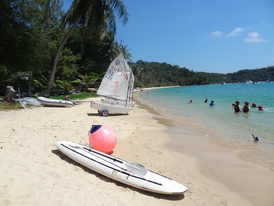 Kids' sailing class with Topper Sail.