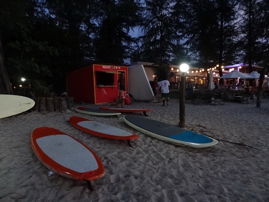 standup paddle SUP phuket rental hut