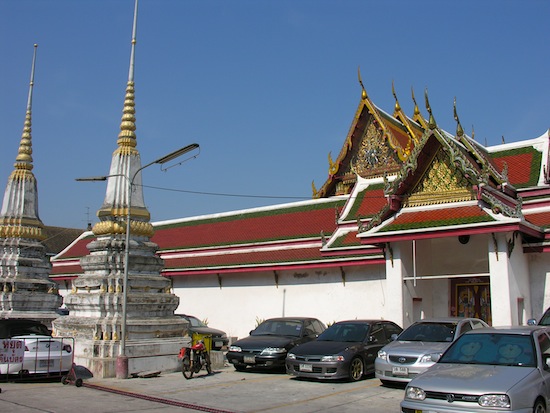 How many hotels have a temple in their front yard?