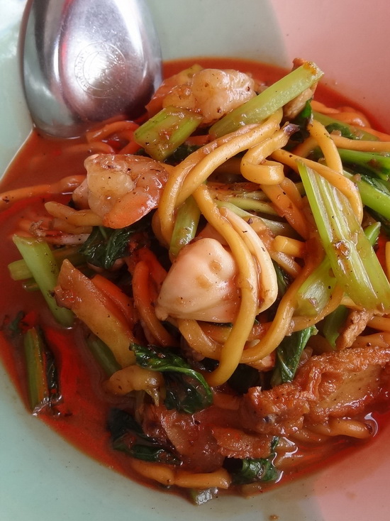 Hokkien noodles: a hearty meal at a pauper's price.