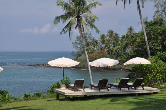 Natural horizon pool.