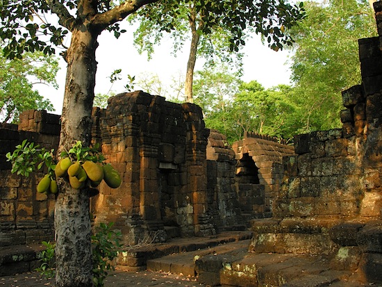 Prasat Muang Singh with no one else around.