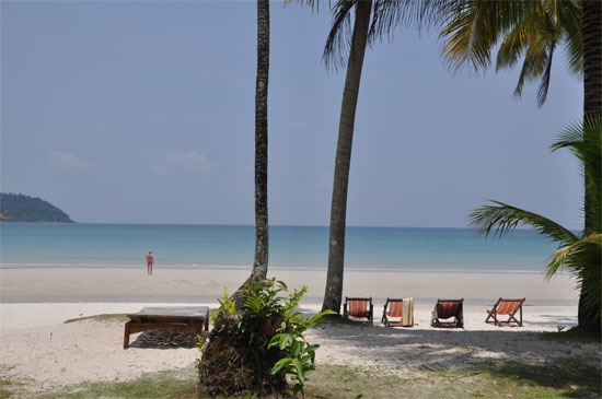 Yet another busy beach on Ko Kut.