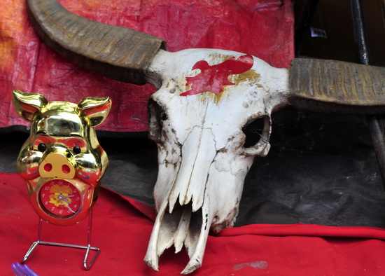 Peruse the home decor section for an ideal souvenir to take home to mum