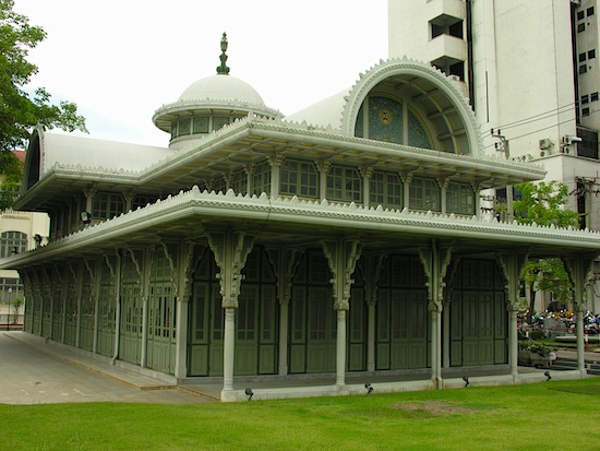 Another of Rama V's many tasteful Bangkok buildings.