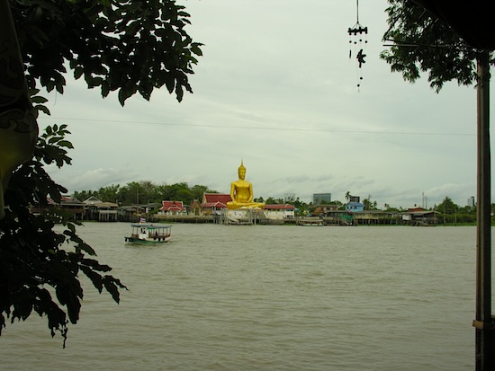 Fishing isn't allowed near temples.