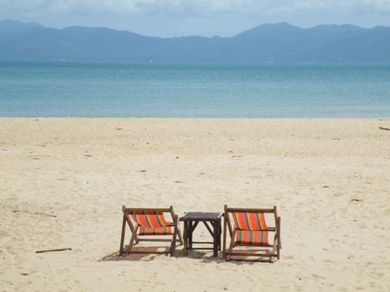 Mae Nam beach maenam beach outside hutcha resort 2