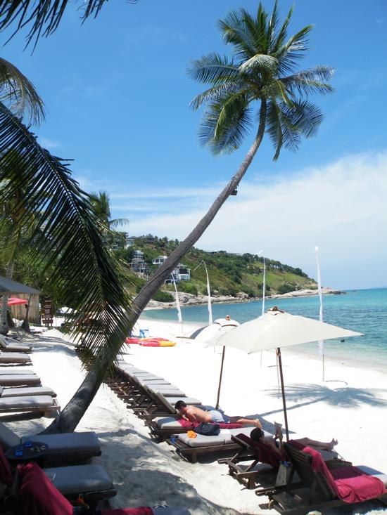 Thongson Bay outside Melati melati beachfront _ thongson bay