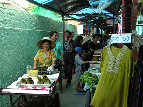 Welcome to Ko Kret market.