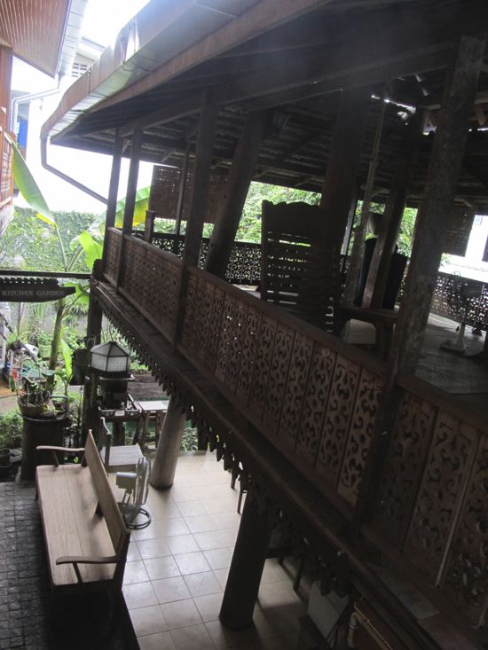 Did we mention there's a gorgeous teak gazebo? Perfect for some afternoon yoga... or a nap.