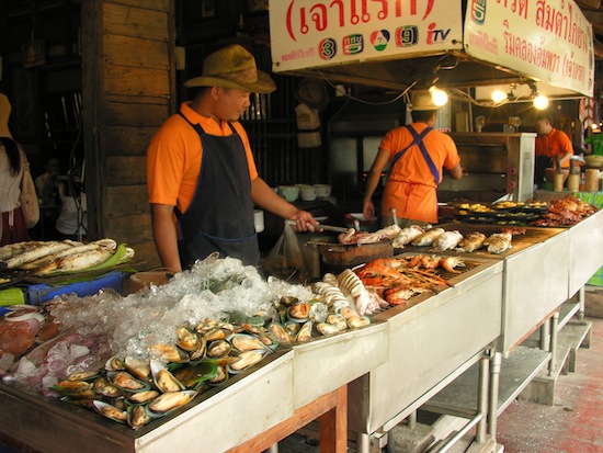 Gettin' it done in Amphawa.